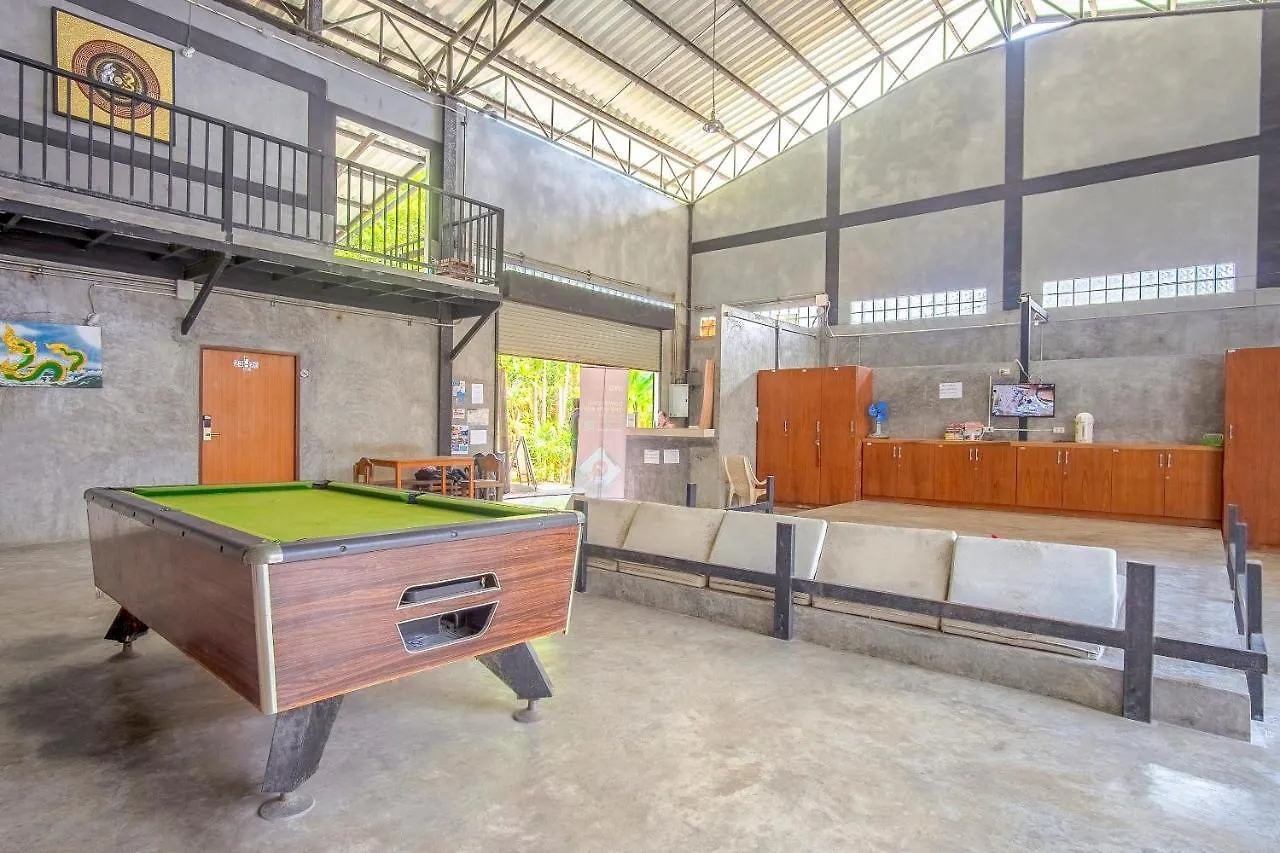 ** Hotell Oyo 585 Freedom Hostel @ Phi Phi Thailand
