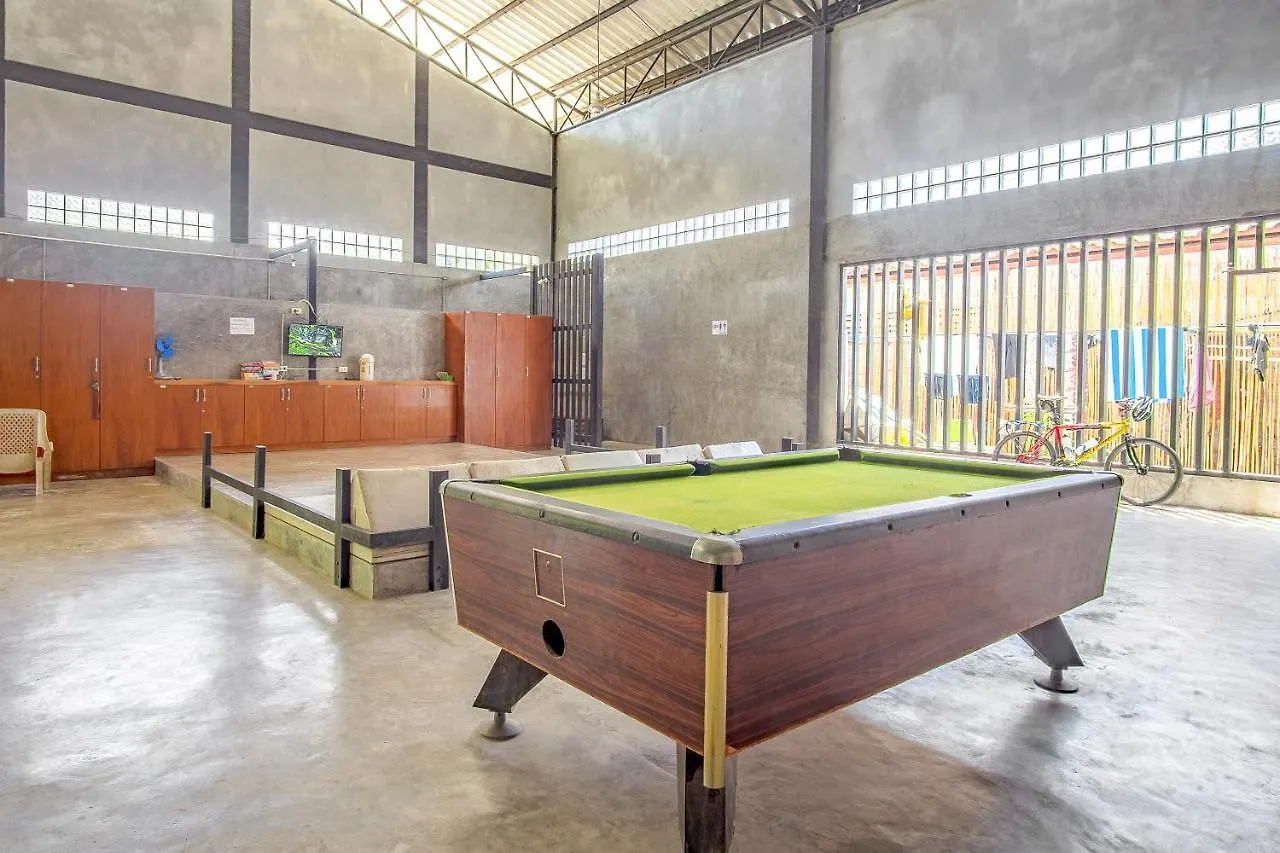 Oyo 585 Freedom Hostel @ Phi Phi location