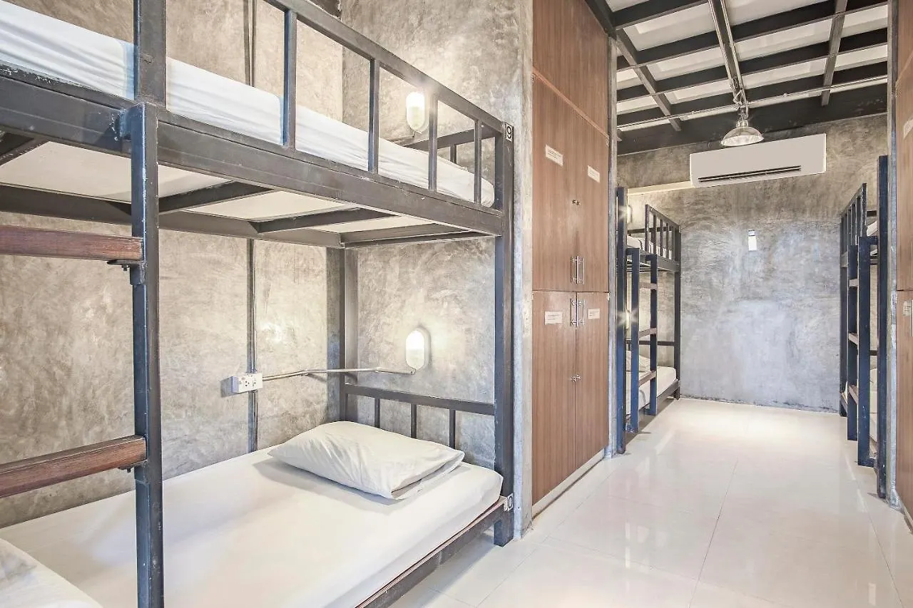 Oyo 585 Freedom Hostel @ Phi Phi Thailand